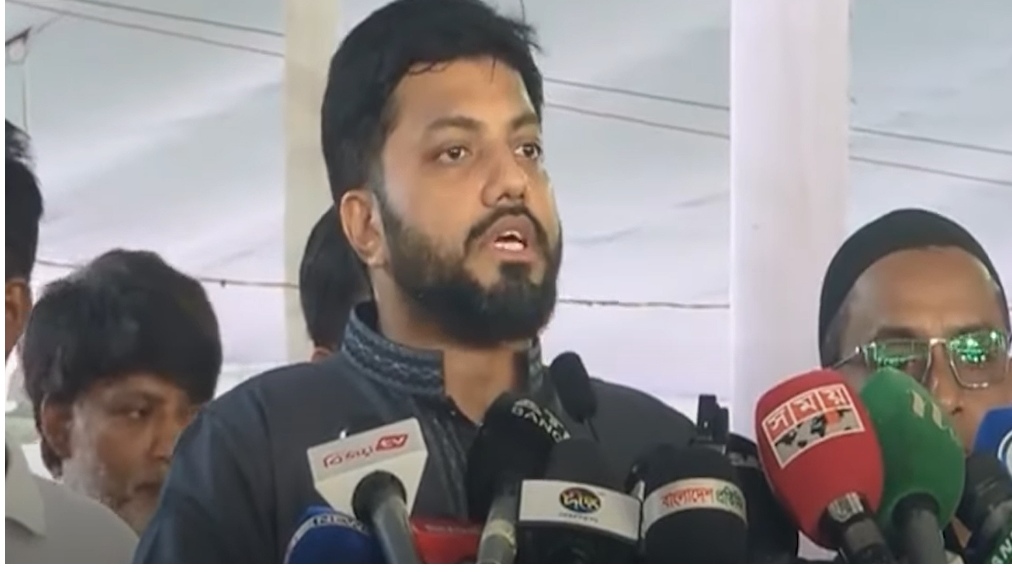 সংস্কারের নামে সরকার দীর্ঘ অগণতান্ত্রিক চর্চার দিকে হাঁটছে: ইশরাক